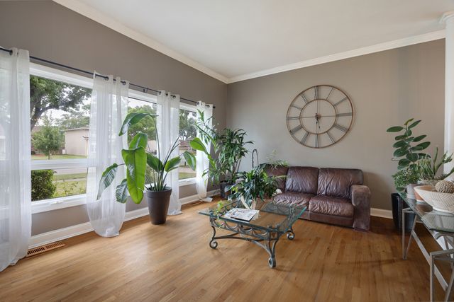 1815 Azalea Lane, Mount Prospect, IL 60056