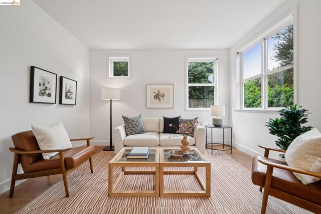 480 42Nd St E, Oakland, CA 94609