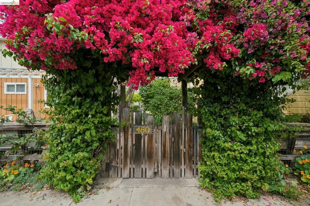 480 42Nd St E, Oakland, CA 94609