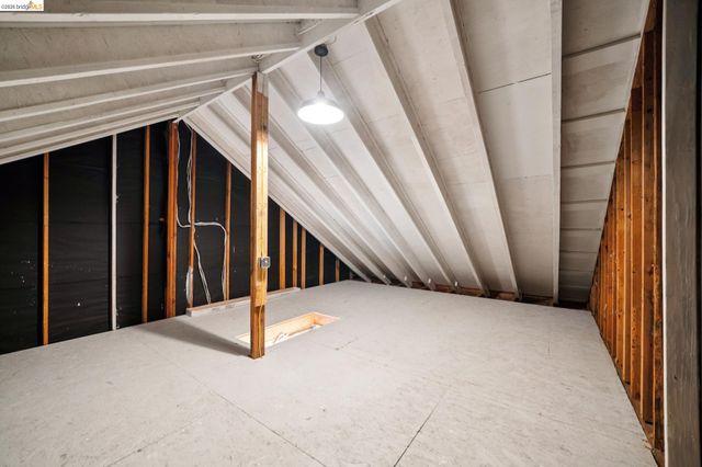 480 42Nd St E, Oakland, CA 94609