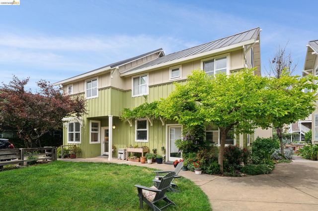 480 42Nd St E, Oakland, CA 94609