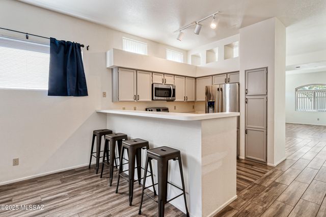 8313 S Via Del Palacio, Tucson, AZ 85747