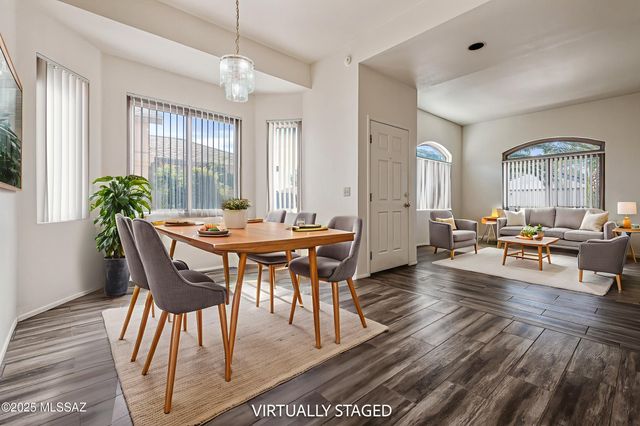 8313 S Via Del Palacio, Tucson, AZ 85747