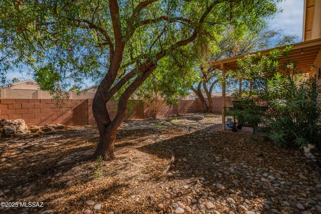 8313 S Via Del Palacio, Tucson, AZ 85747