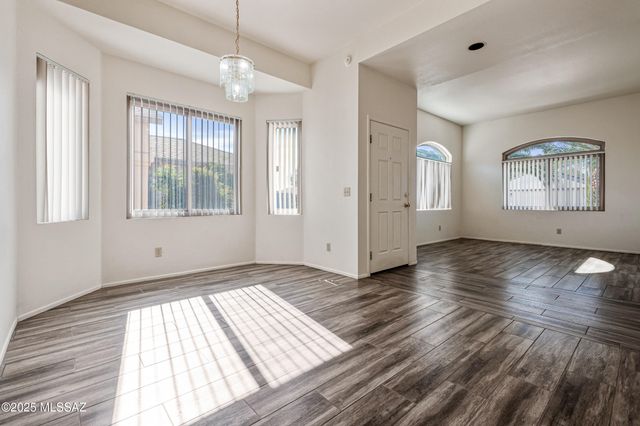 8313 S Via Del Palacio, Tucson, AZ 85747