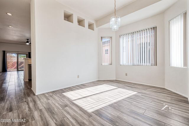 8313 S Via Del Palacio, Tucson, AZ 85747