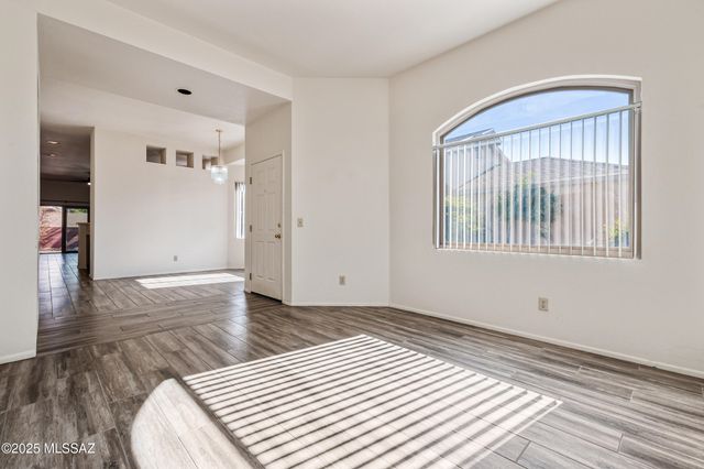 8313 S Via Del Palacio, Tucson, AZ 85747