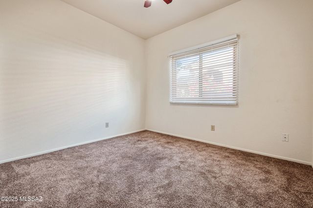 8313 S Via Del Palacio, Tucson, AZ 85747