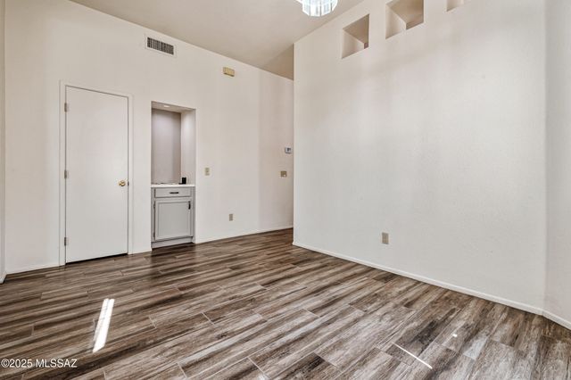 8313 S Via Del Palacio, Tucson, AZ 85747