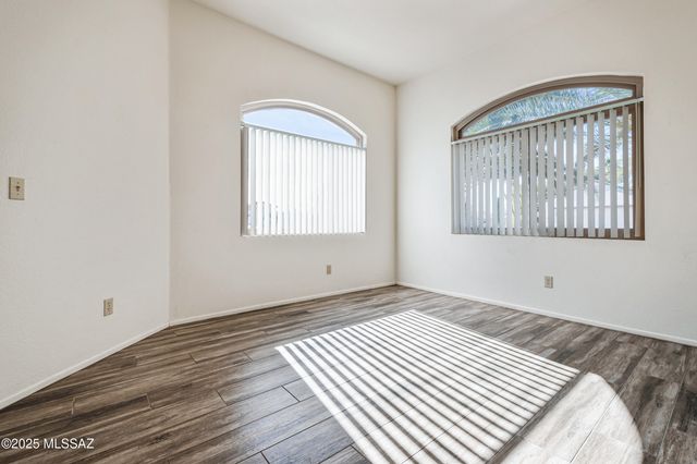 8313 S Via Del Palacio, Tucson, AZ 85747