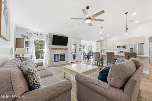 1532 ASHFORD OAKS Way, Jacksonville Beach, FL 32250