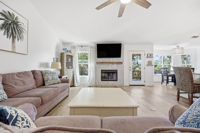 1532 ASHFORD OAKS Way, Jacksonville Beach, FL 32250