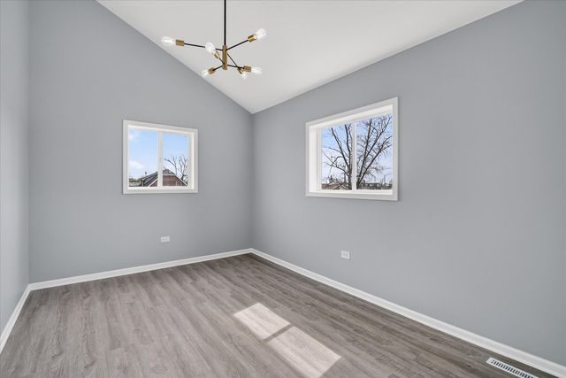 15355 7th Avenue, Phoenix, IL 60426