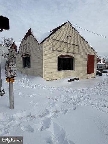 6778 MARSHALL RD, Upper Darby, PA 19082