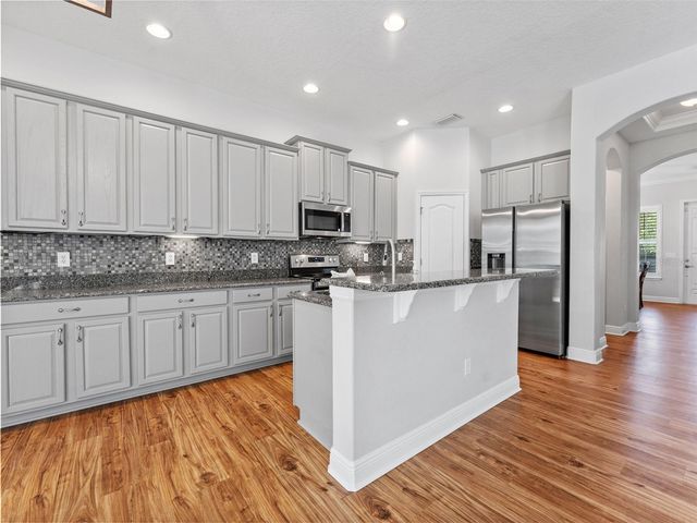 7606 S SPARKMAN STREET, Tampa, FL 33616