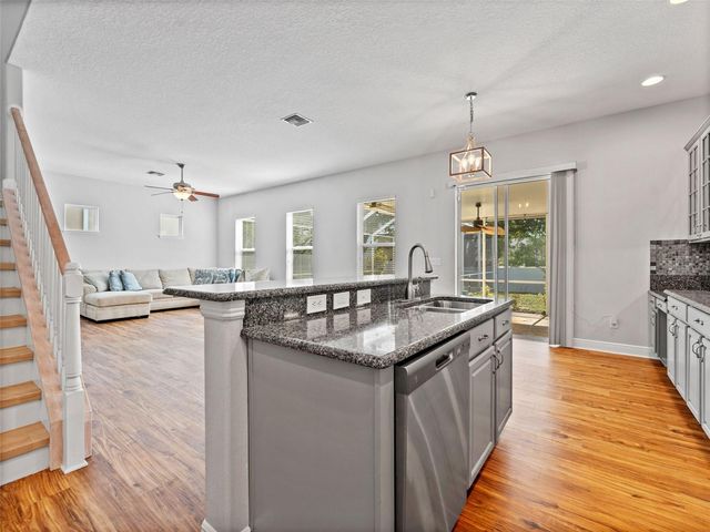 7606 S SPARKMAN STREET, Tampa, FL 33616