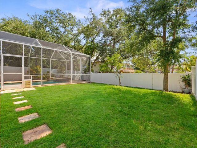 7606 S SPARKMAN STREET, Tampa, FL 33616