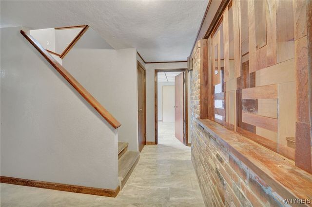 4357 Sunset Court, Lockport Town, NY 14094