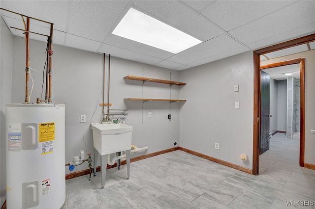 4357 Sunset Court, Lockport Town, NY 14094