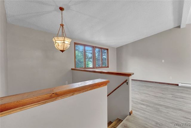 4357 Sunset Court, Lockport Town, NY 14094