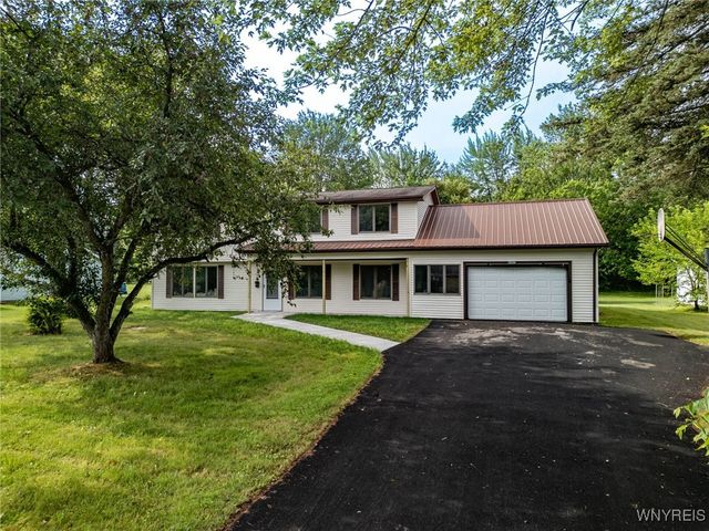 4357 Sunset Court, Lockport Town, NY 14094