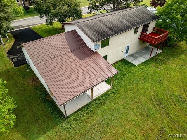 4357 Sunset Court, Lockport Town, NY 14094