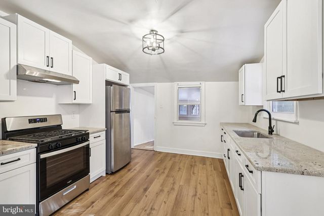 1007 WOODSIDE AVE, Brookhaven, PA 19015