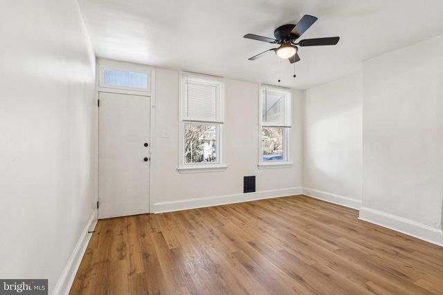 1007 WOODSIDE AVE, Brookhaven, PA 19015