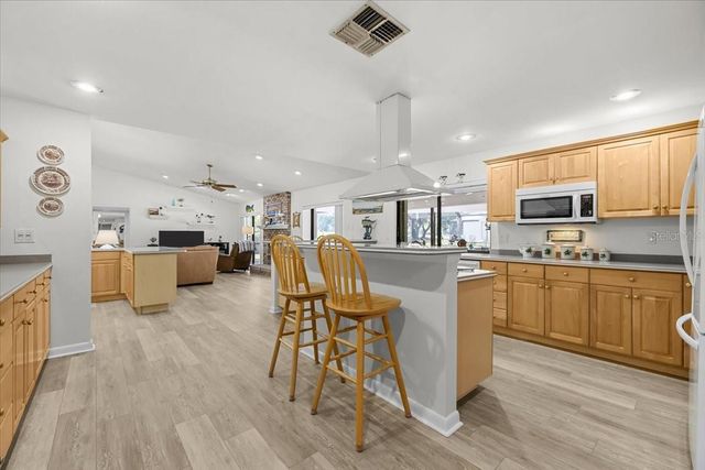 3111 HYDE PARK DRIVE, Clearwater, FL 33761