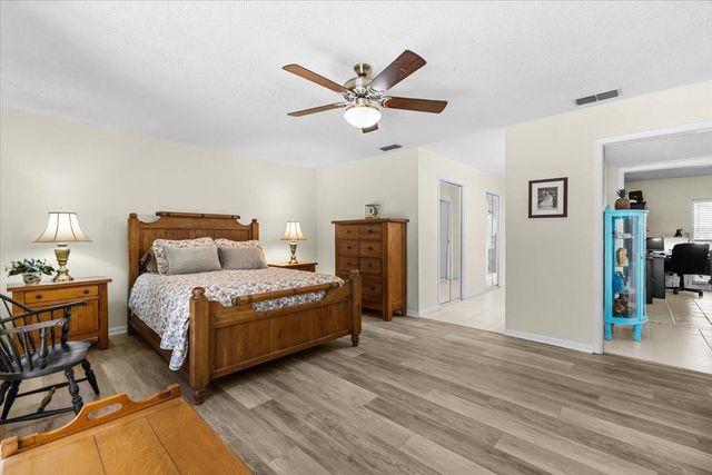 3111 HYDE PARK DRIVE, Clearwater, FL 33761