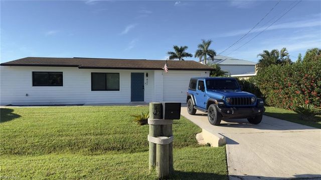421 Cross ST, North Fort Myers, FL 33903