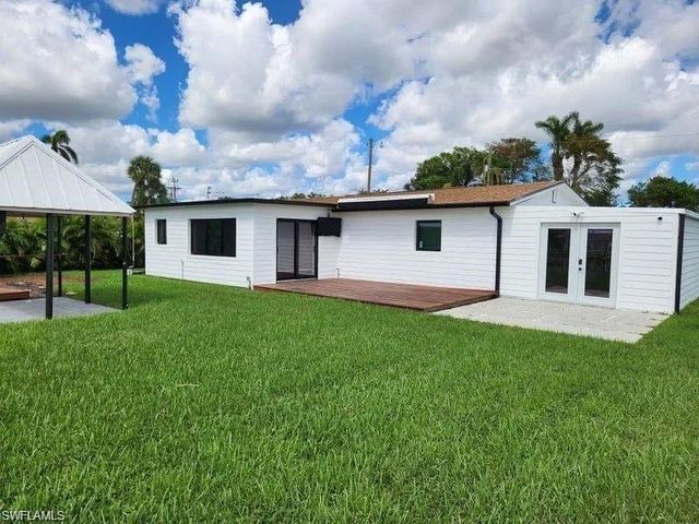 421 Cross ST, North Fort Myers, FL 33903