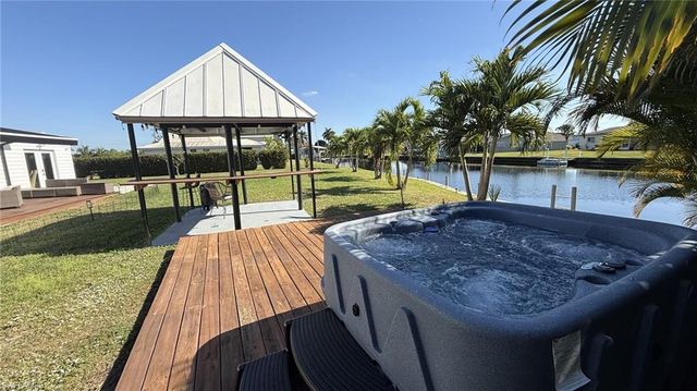 421 Cross ST, North Fort Myers, FL 33903