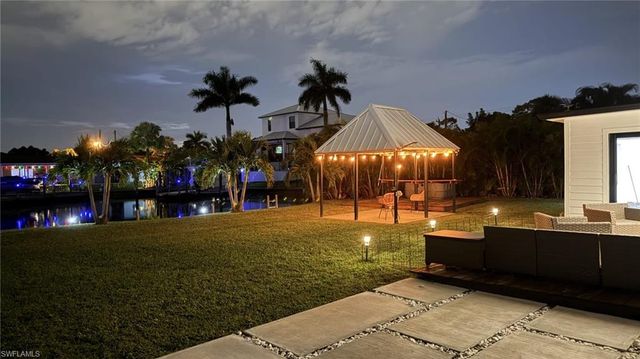 421 Cross ST, North Fort Myers, FL 33903