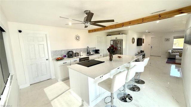 421 Cross ST, North Fort Myers, FL 33903