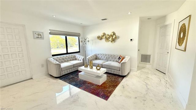 421 Cross ST, North Fort Myers, FL 33903