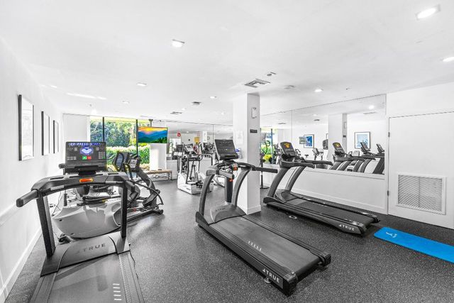 3912 S Ocean Boulevard 806, Highland Beach, FL 33487