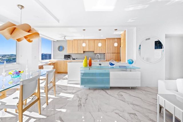 3912 S Ocean Boulevard 806, Highland Beach, FL 33487