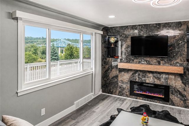 702 N Monongahela Ave, Glassport, PA 15045