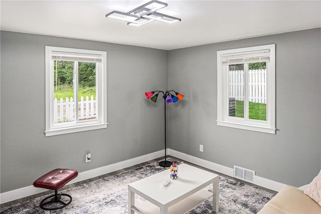 702 N Monongahela Ave, Glassport, PA 15045