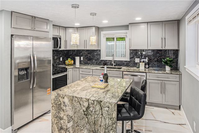 702 N Monongahela Ave, Glassport, PA 15045