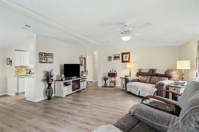 1000 KINGS HIGHWAY 366, Punta Gorda, FL 33980