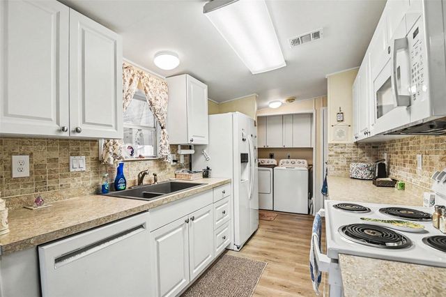 1000 KINGS HIGHWAY 366, Punta Gorda, FL 33980