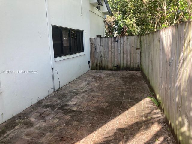 5731 NE 18 TH AVE 4, Fort Lauderdale, FL 33334