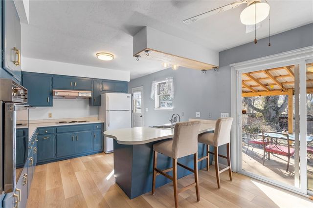 401 Sanders Avenue, Springdale, AR 72764