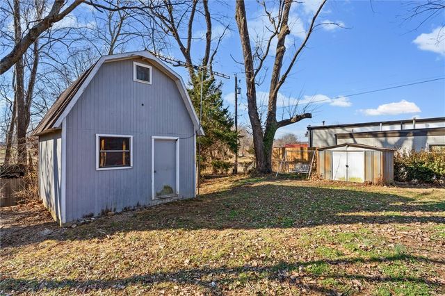 401 Sanders Avenue, Springdale, AR 72764