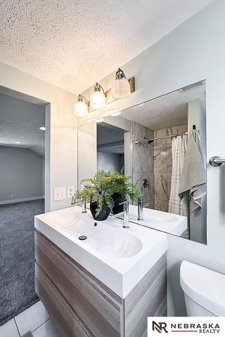 5027 Charles Street, Omaha, NE 68132