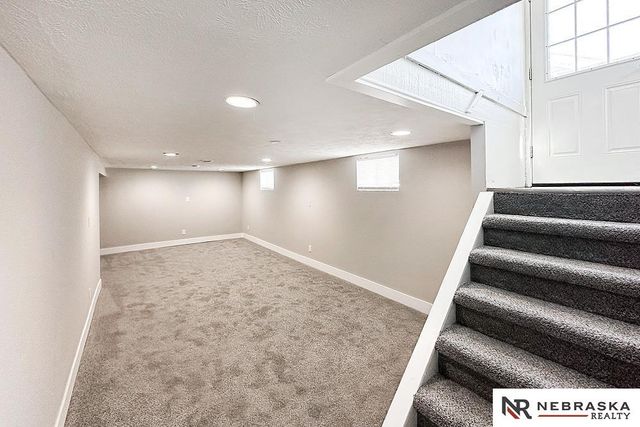 5027 Charles Street, Omaha, NE 68132