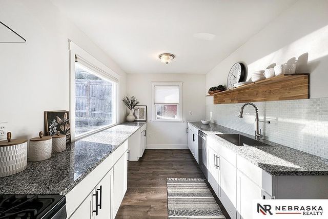 5027 Charles Street, Omaha, NE 68132