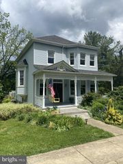 131 W STONEWALL DRIVE, Front Royal, VA 22630